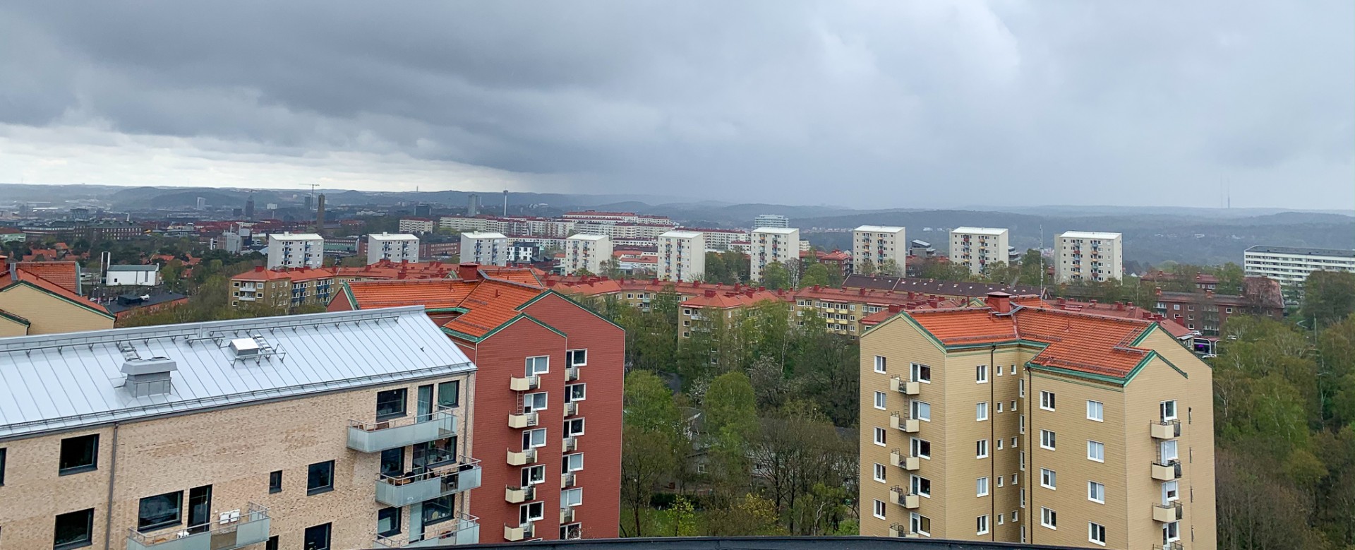 Milsvida vyer från Guldhedstornet