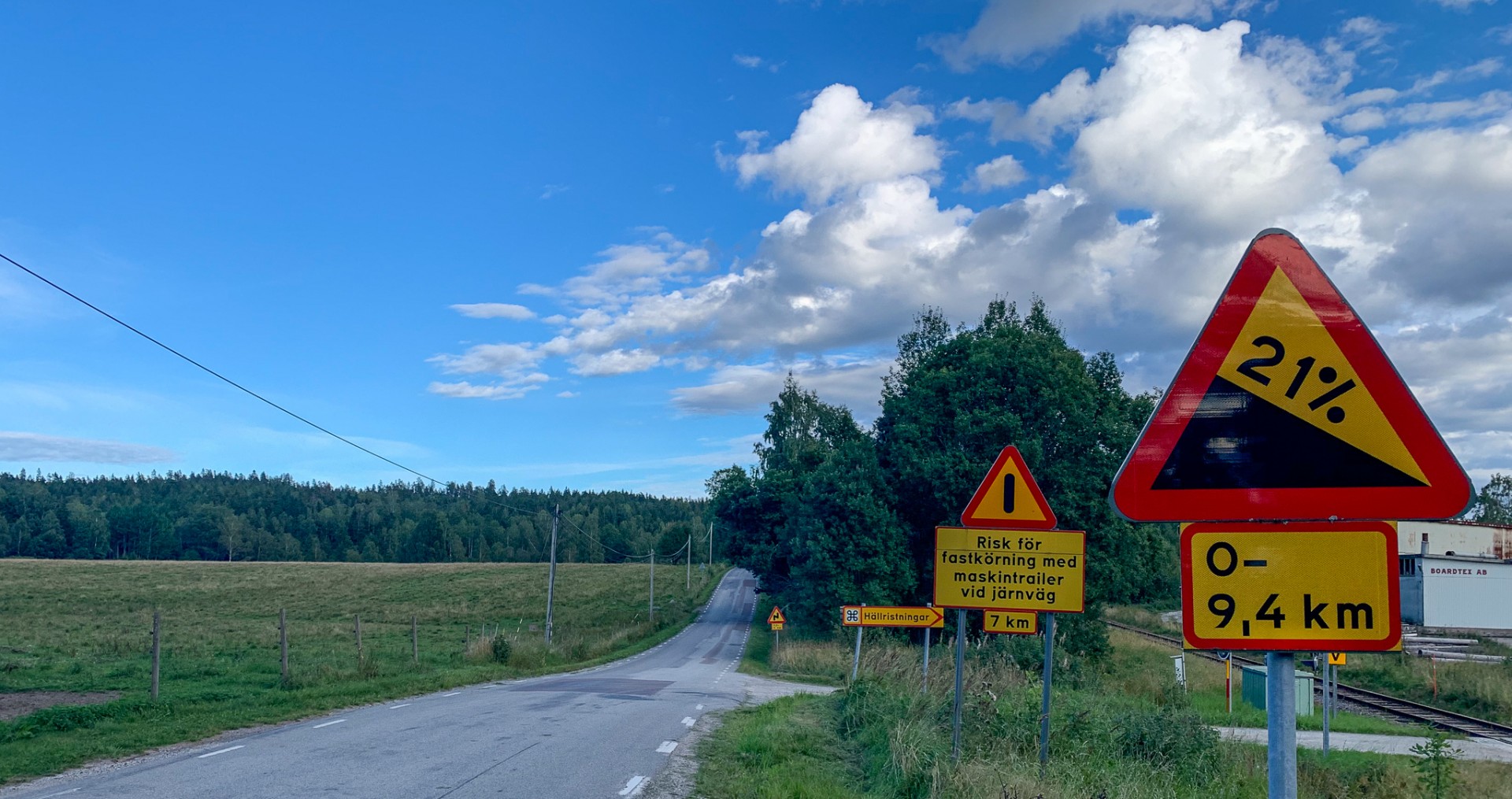 Ett varningens finger kommer upp vid Brudfjällsvägen