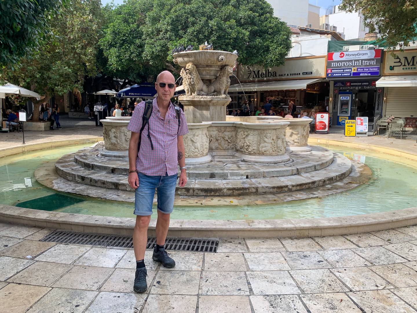 Vid Morosini lejonfontän. Foto: Monica Andersson