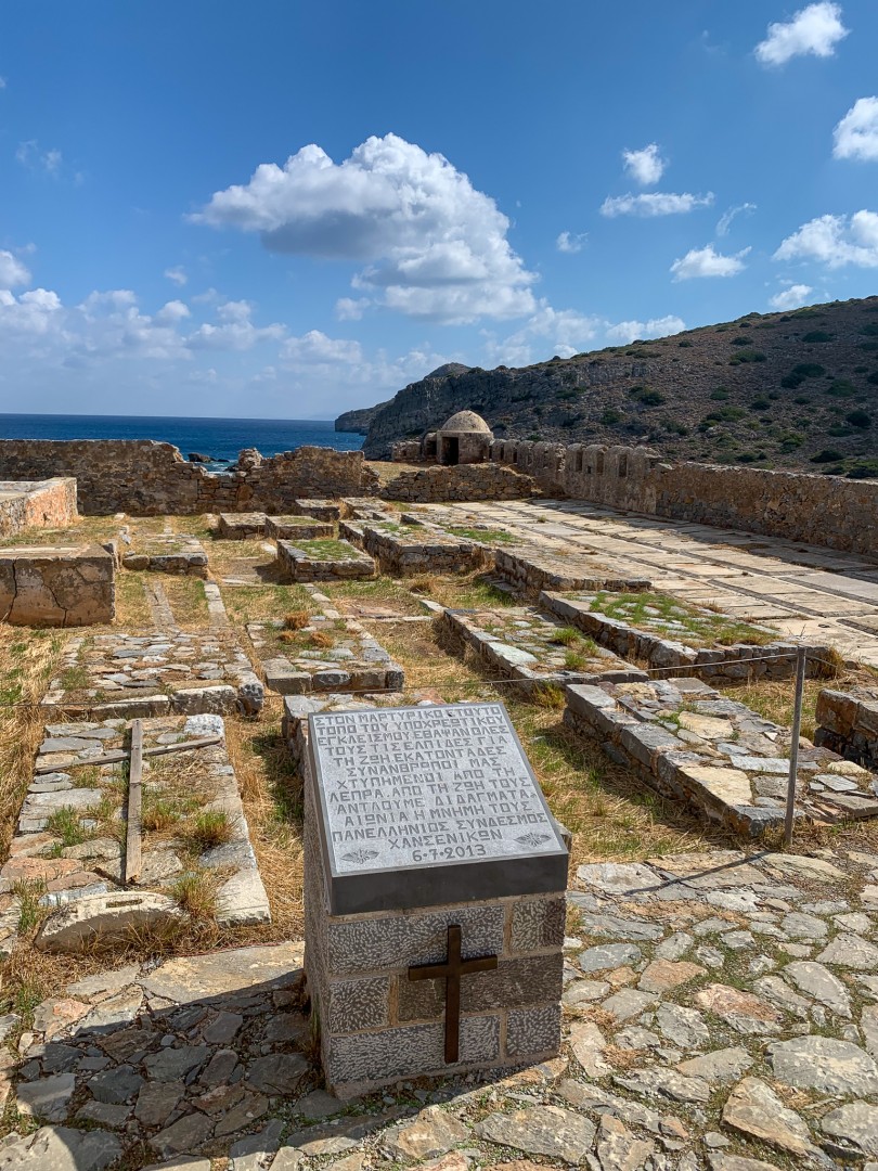 Kyrkogården på Spinalonga