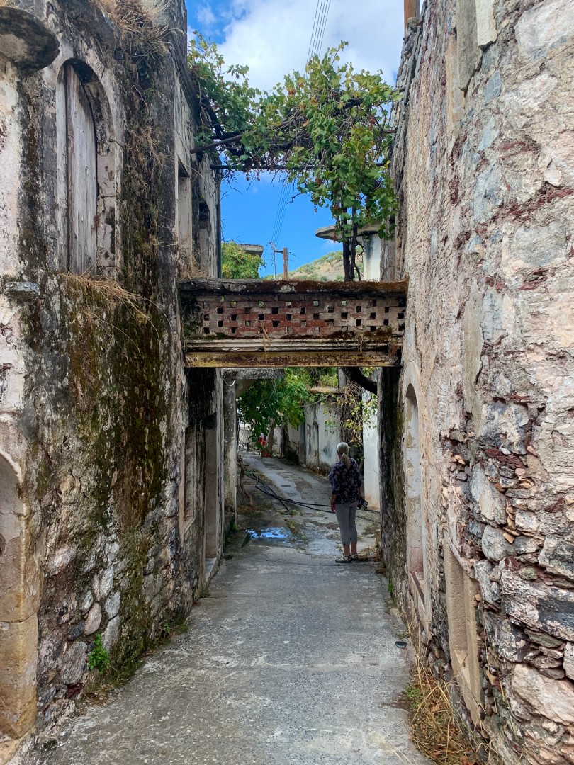 Övergivna hus i Kalami 