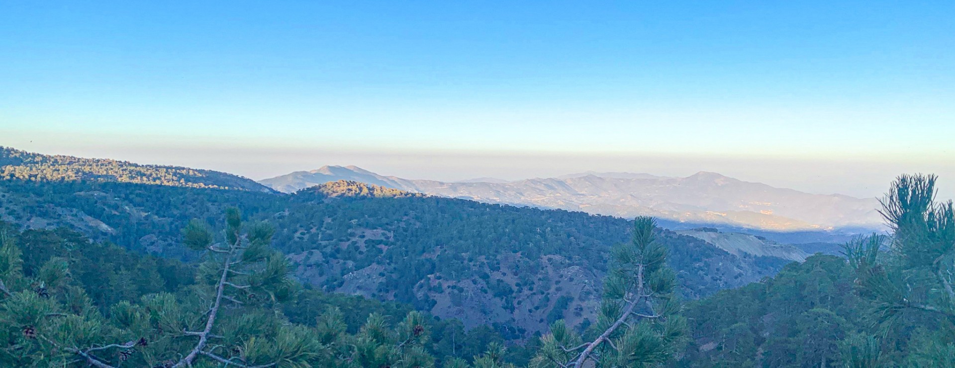 Solnedgången på 1700 meters höjd är magi