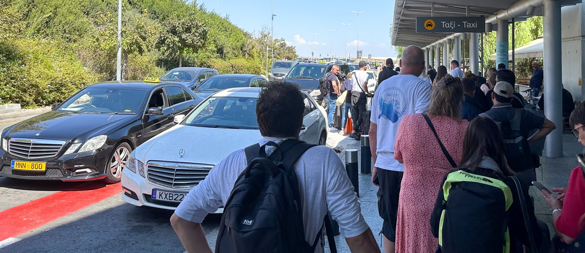 Taxikön på Larnaca flygplats