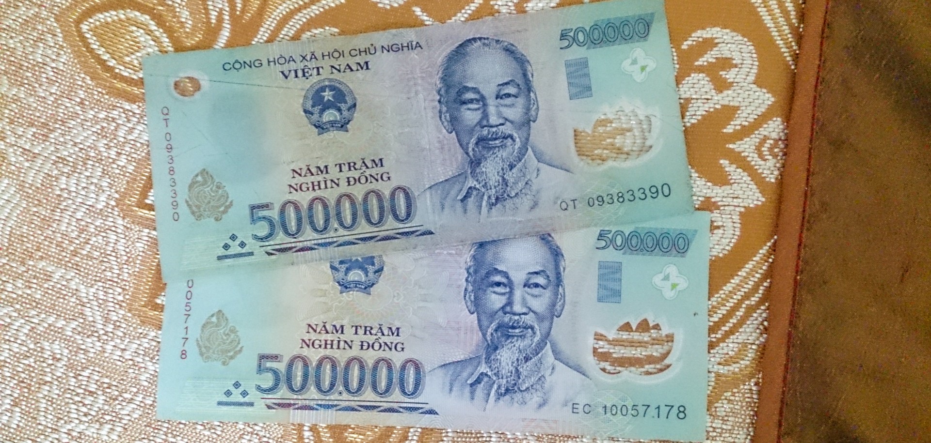 1 miljon Dong. En bra idé är att mina pengar går in i den lokala ekonomin.